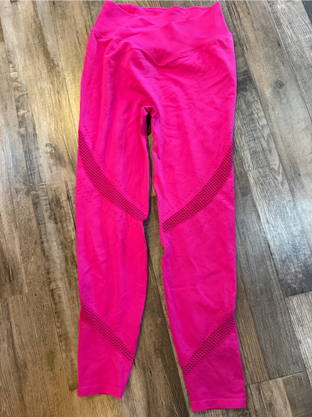 PINK Victoria's Secret Bright Pink Leggings with leg detailing Sz lg